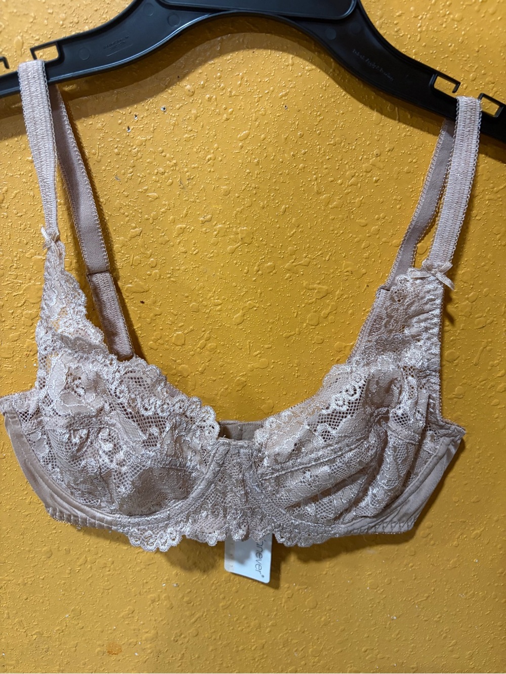 Lace Underwire Bra in Beige - Women Intimates & Sleepwear